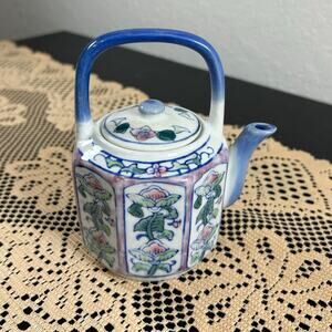 Vtg Ben Rickert White Blue with Pick floral Design- Mini Kettle Lid- Porcelain